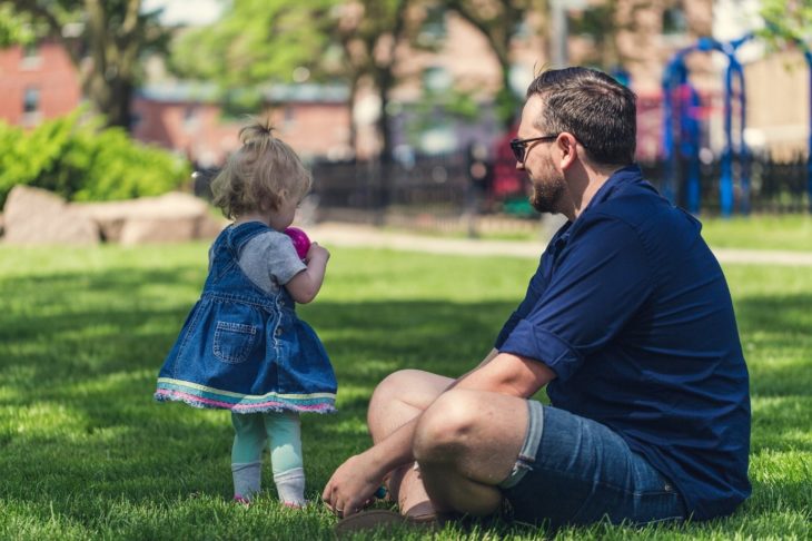 père avec sa fille